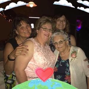 Meet your Posher, Pamela